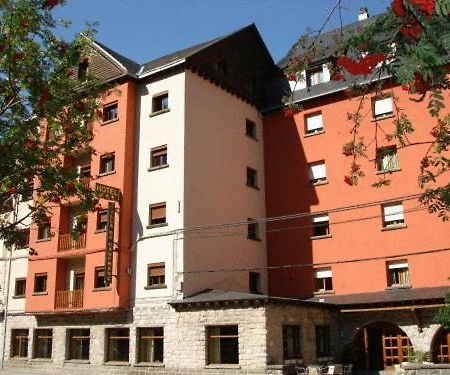 Hotel Villa De Canfranc Extérieur photo