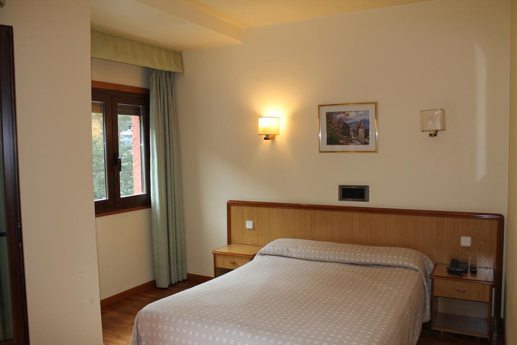 Hotel Villa De Canfranc Extérieur photo