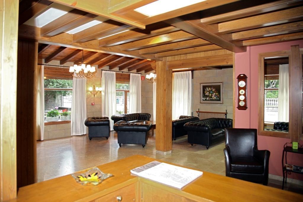 Hotel Villa De Canfranc Extérieur photo
